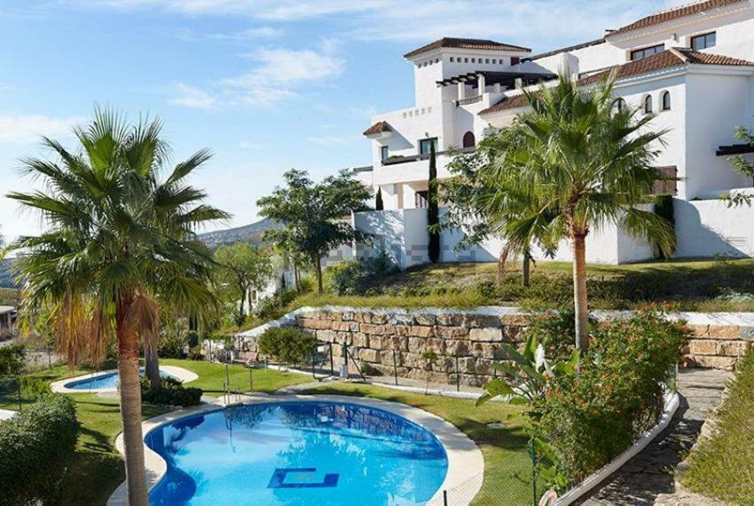 Luxury Apartment Set In Dona Julia Golf Course Casares Exteriér fotografie
