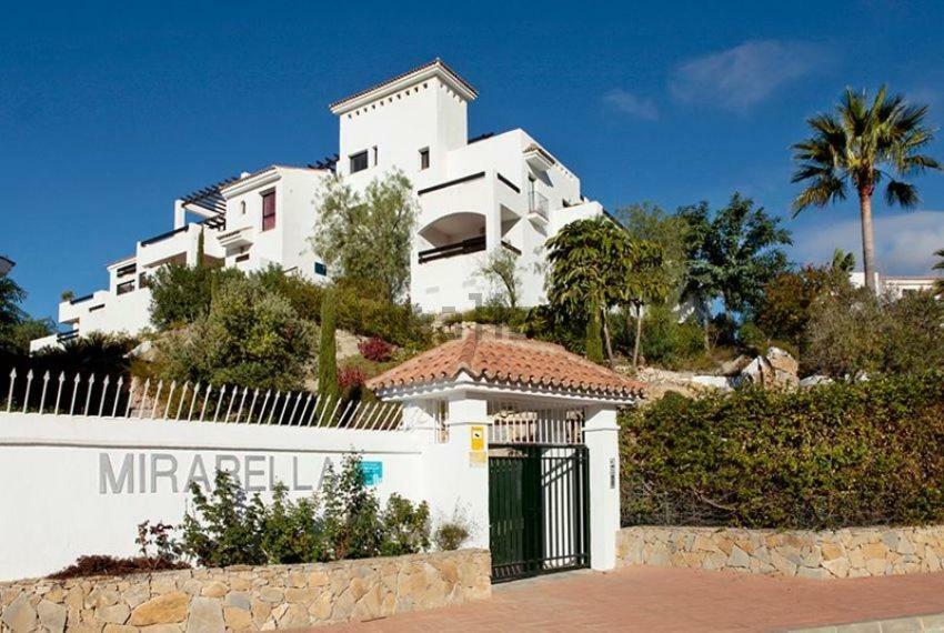 Luxury Apartment Set In Dona Julia Golf Course Casares Exteriér fotografie